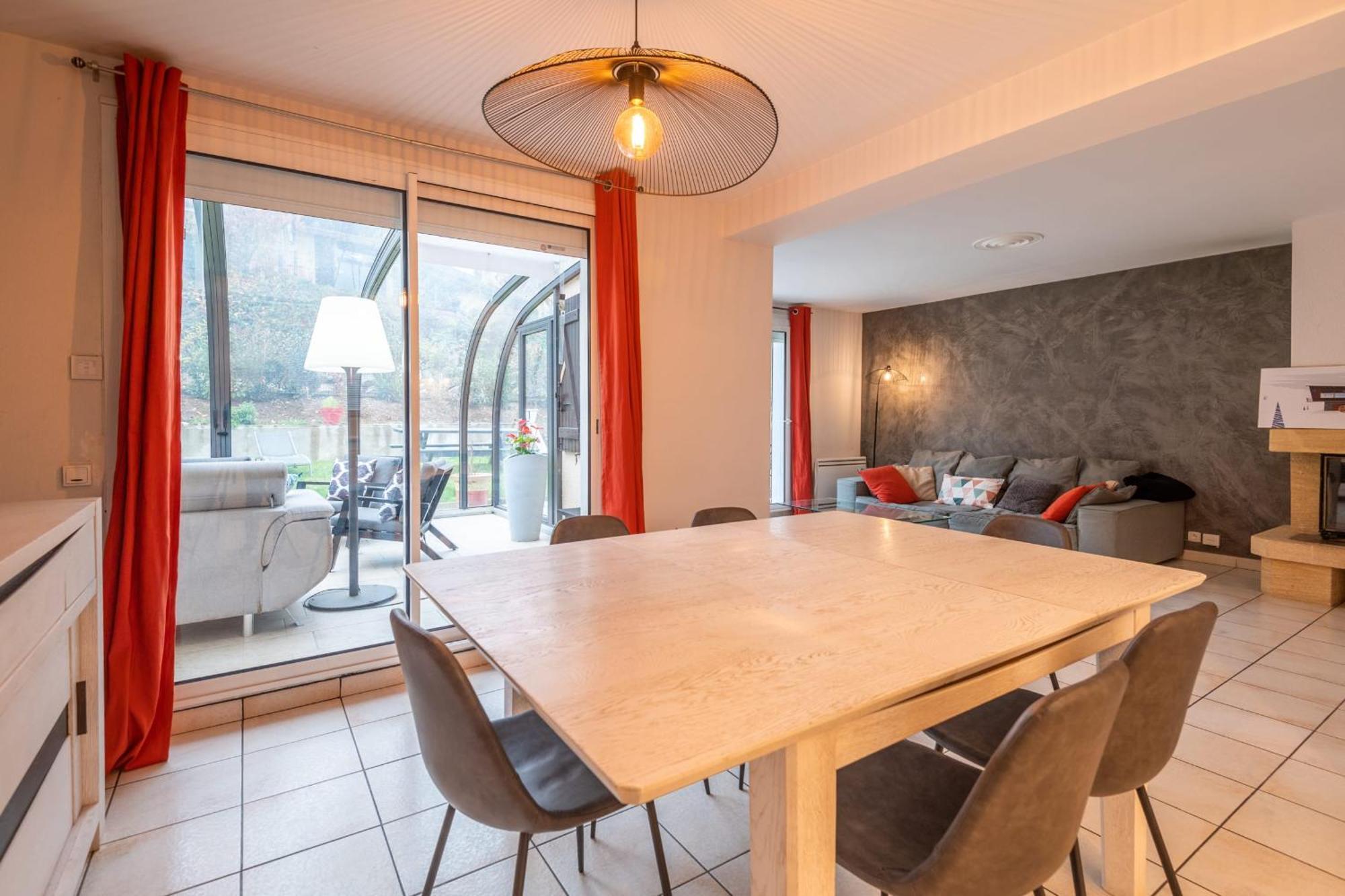 Villa Alpiloc - Town House With Garden And Winter Lounge à Annecy Extérieur photo