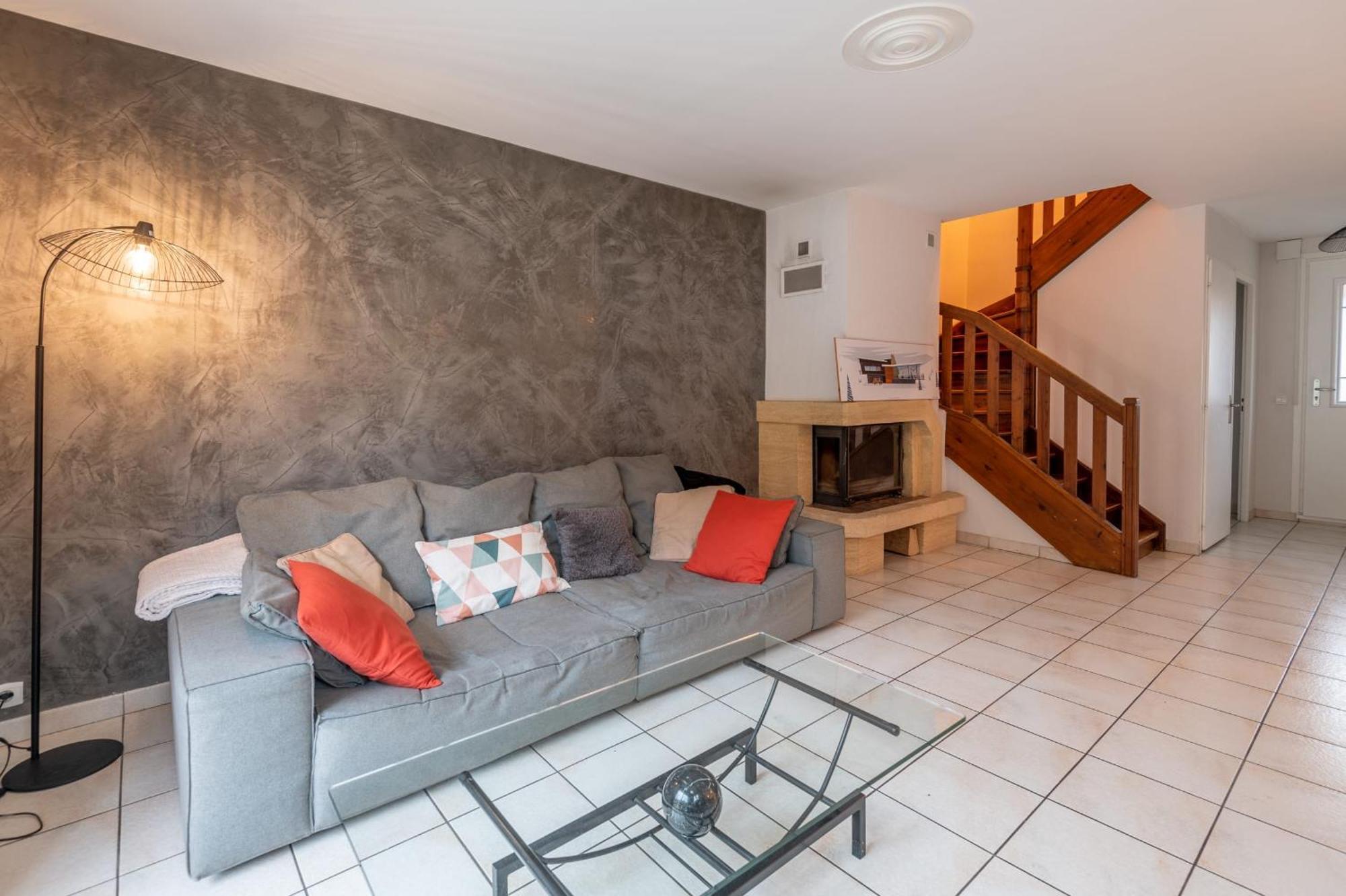 Villa Alpiloc - Town House With Garden And Winter Lounge à Annecy Extérieur photo